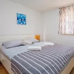 Lela Apartment