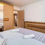 Apartment Lela